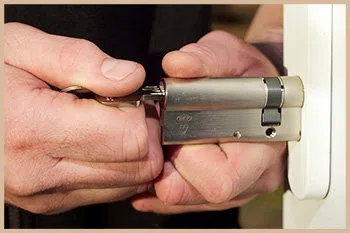 Elite Locksmith Services Mesa, AZ 480-809-9135 Elite Locksmith Services Mesa, AZ 480-809-9135 - 1-locksmiths